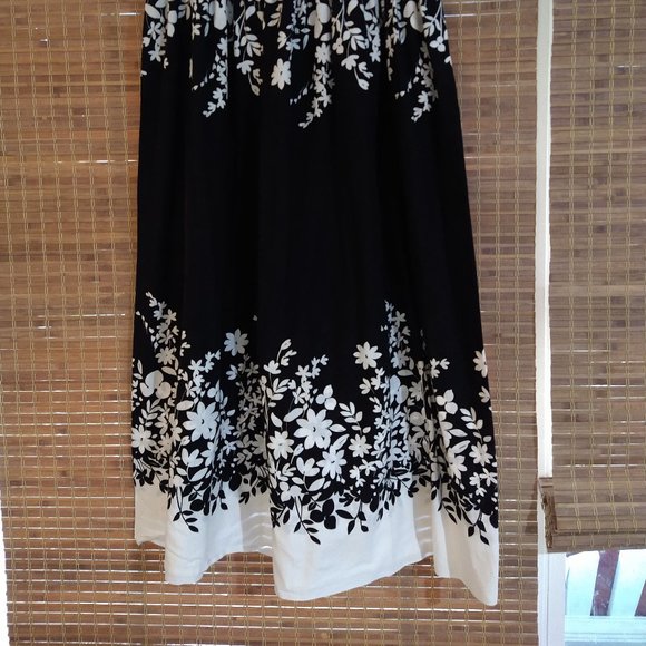 Strapless Summer Dress - Picture 3 of 3